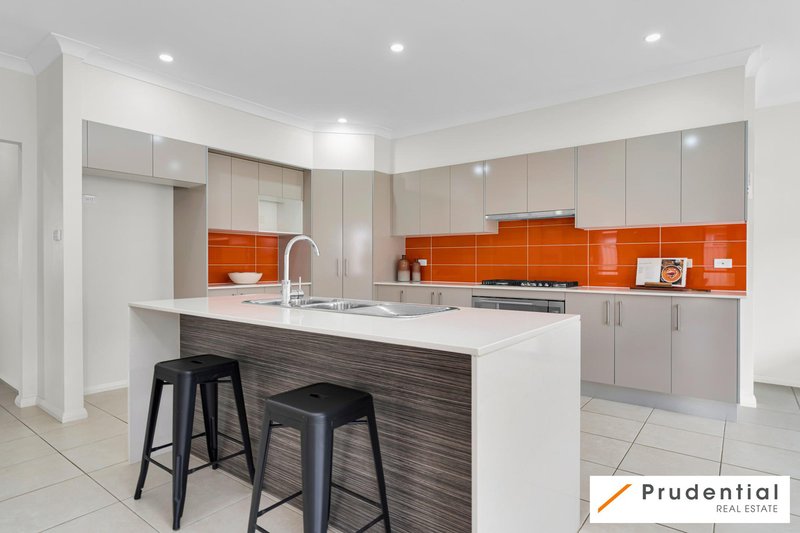 Photo - 31 Agostini Circuit, Oran Park NSW 2570 - Image 6