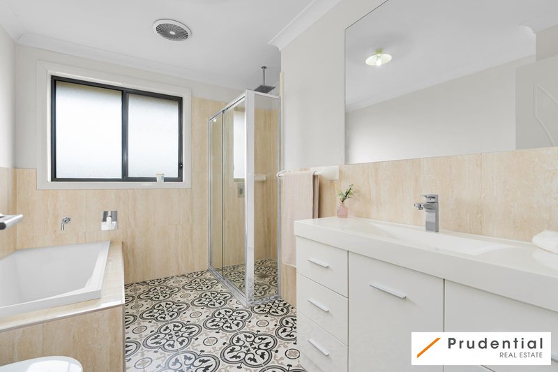 Photo - 31 Agostini Circuit, Oran Park NSW 2570 - Image 14