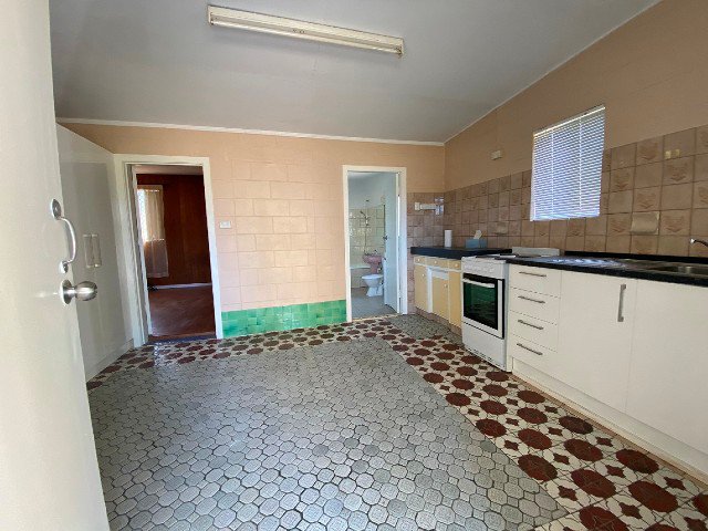 Photo - 31 Albert Street, Goodna QLD 4300 - Image 22