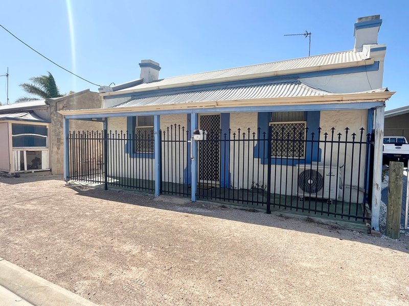 Photo - 31 Alexander Street, Wallaroo SA 5556 - Image 2