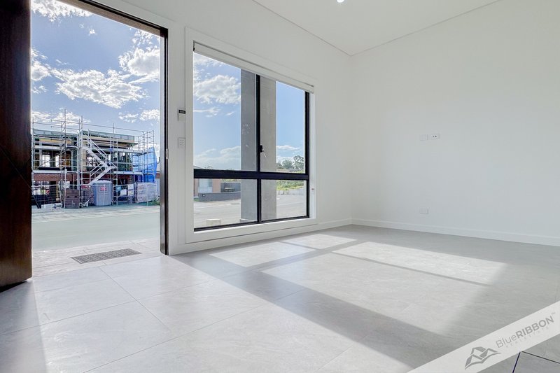 Photo - 31 Altair Street, Box Hill NSW 2765 - Image 2