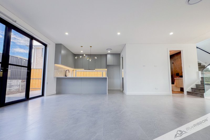 Photo - 31 Altair Street, Box Hill NSW 2765 - Image 5