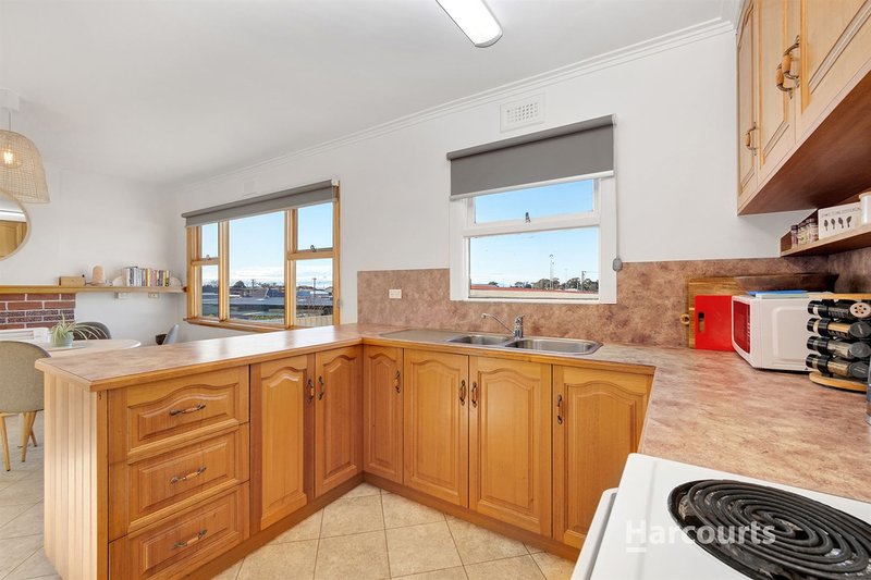 Photo - 31 Amherst Street, West Ulverstone TAS 7315 - Image 5