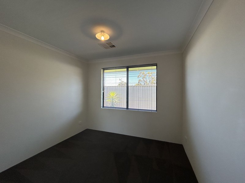 Photo - 31 Annato Entrance, Byford WA 6122 - Image 21