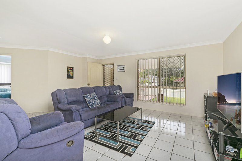 Photo - 31 Appleyard Crescent, Coopers Plains QLD 4108 - Image 6