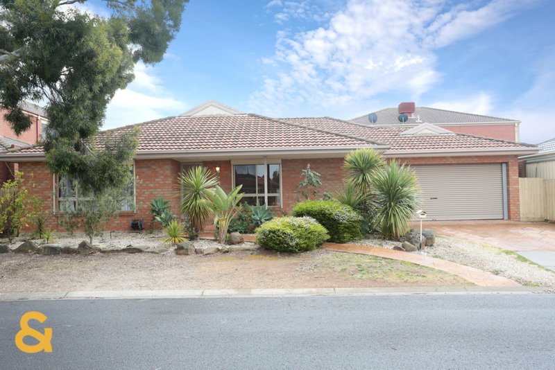 31 Aquila Grove, Roxburgh Park VIC 3064