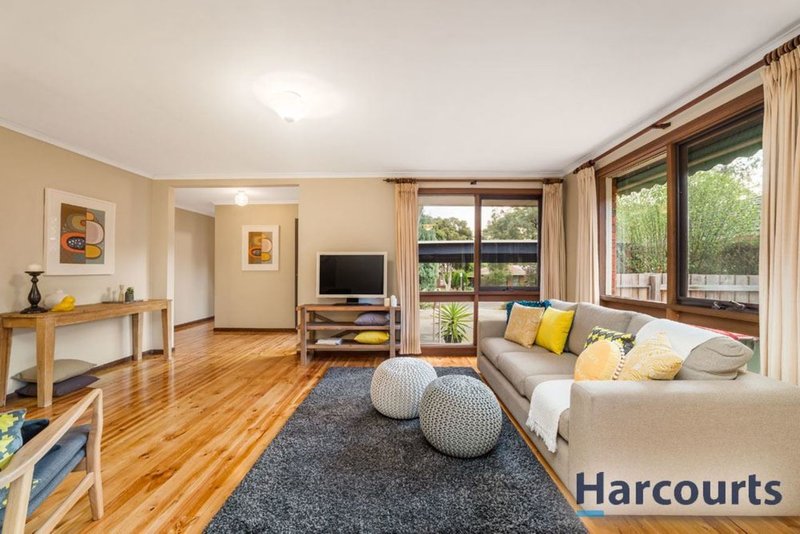 Photo - 31 Argyle Way, Wantirna South VIC 3152 - Image 2