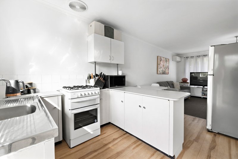 Photo - 3/1 Ashleigh Avenue, Frankston VIC 3199 - Image 2