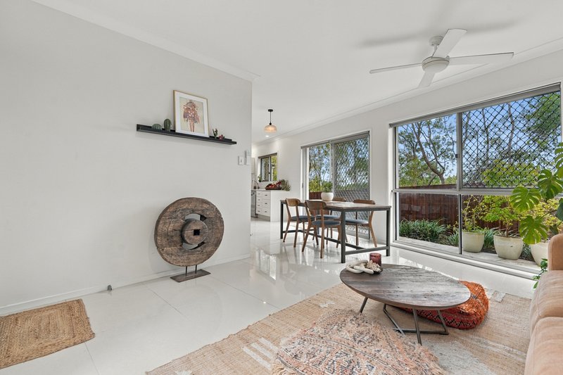 Photo - 3/1 Aspect Place, Pacific Pines QLD 4211 - Image 3