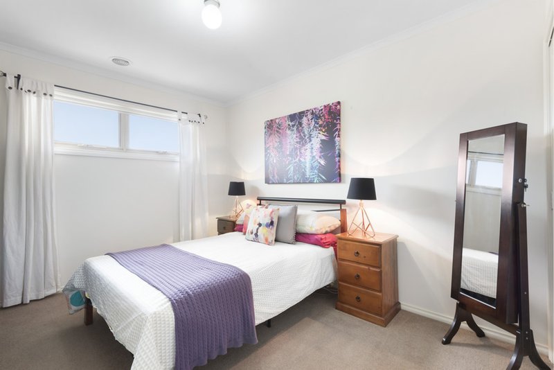 Photo - 3/1 Auguste Avenue, Clayton VIC 3168 - Image 6