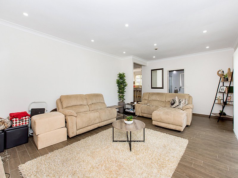 Photo - 31 Australia Street, Bass Hill NSW 2197 - Image 3