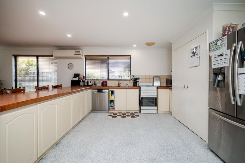 Photo - 31 Avondale Court, Mindarie WA 6030 - Image 11