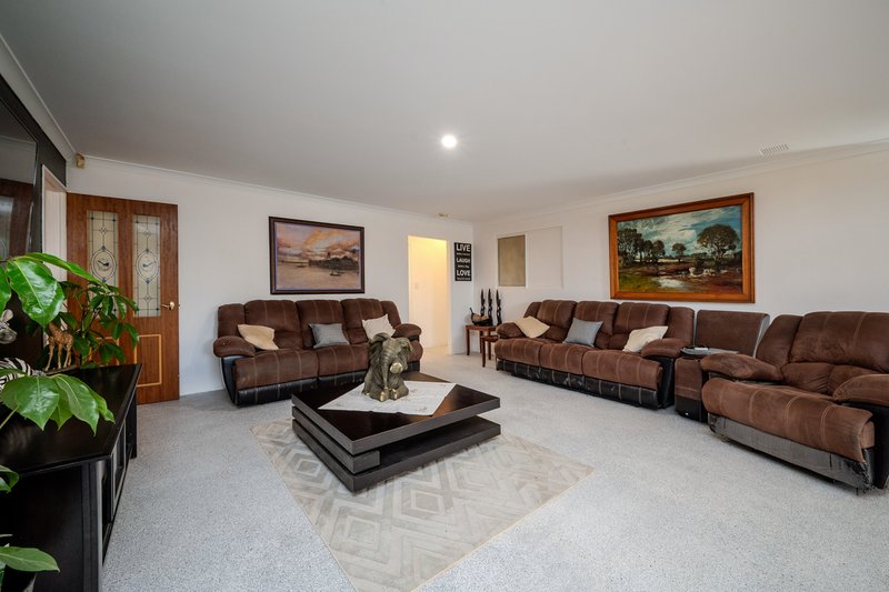 Photo - 31 Avondale Court, Mindarie WA 6030 - Image 16