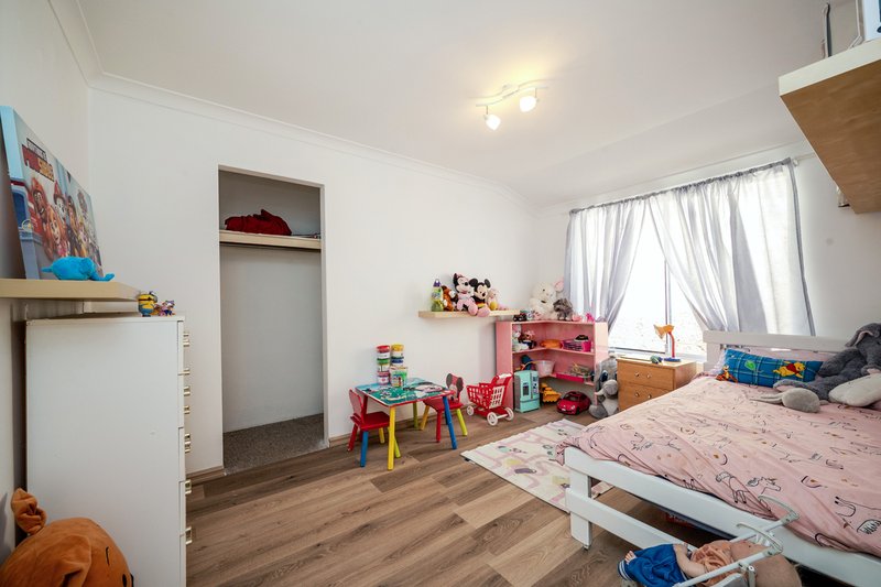 Photo - 31 Avondale Court, Mindarie WA 6030 - Image 23