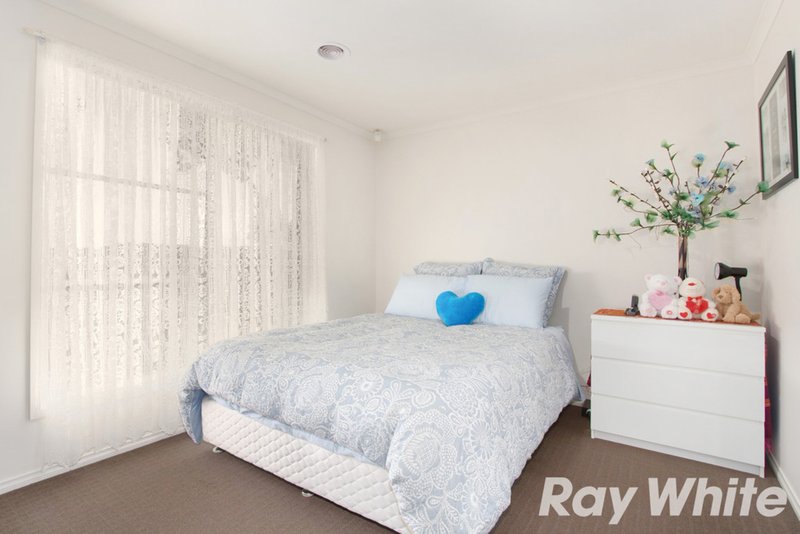 Photo - 31 Ayesha Rise, Pakenham VIC 3810 - Image 4