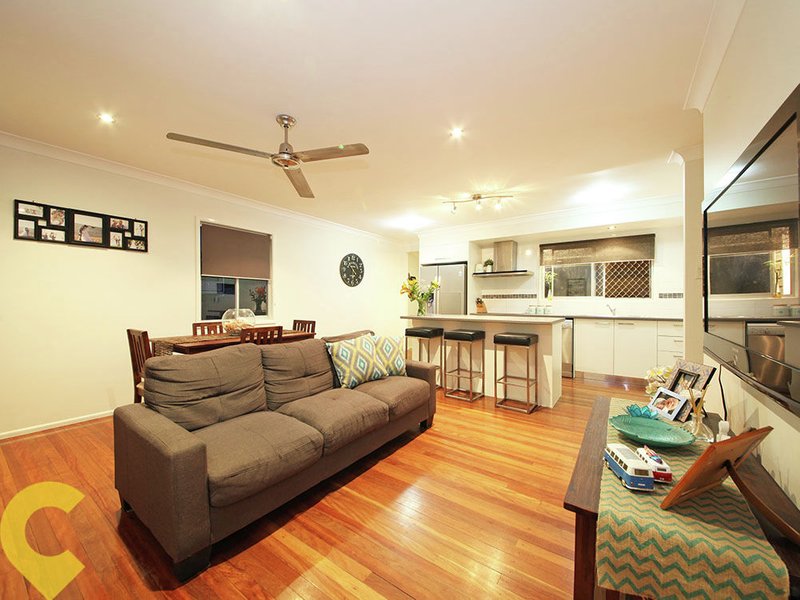 Photo - 31 Ballynde Street, Bracken Ridge QLD 4017 - Image 2