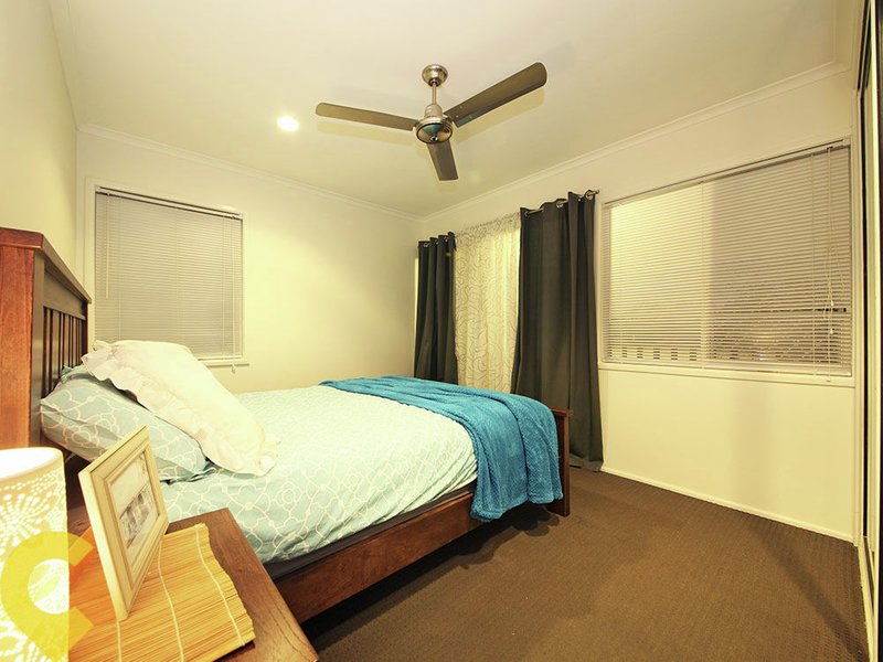 Photo - 31 Ballynde Street, Bracken Ridge QLD 4017 - Image 5