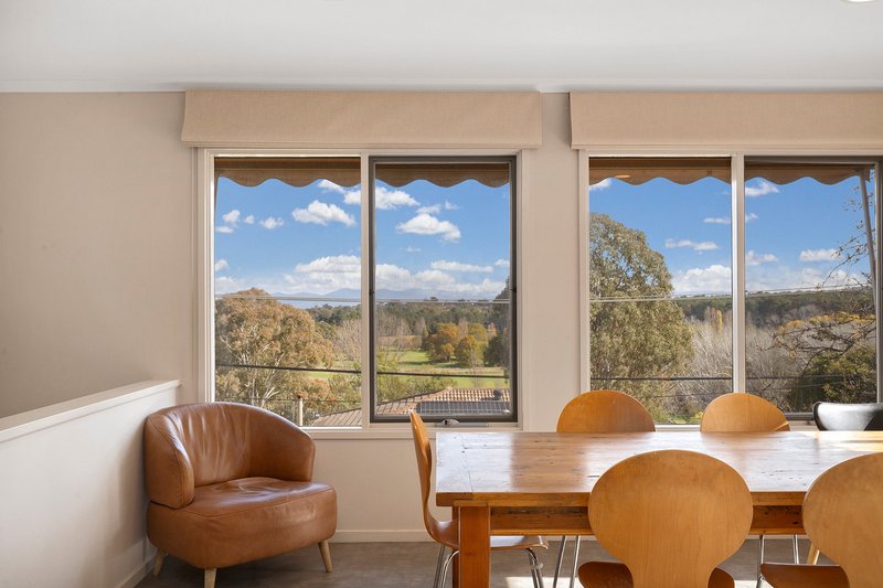 Photo - 31 Baracchi Crescent, Giralang ACT 2617 - Image 3