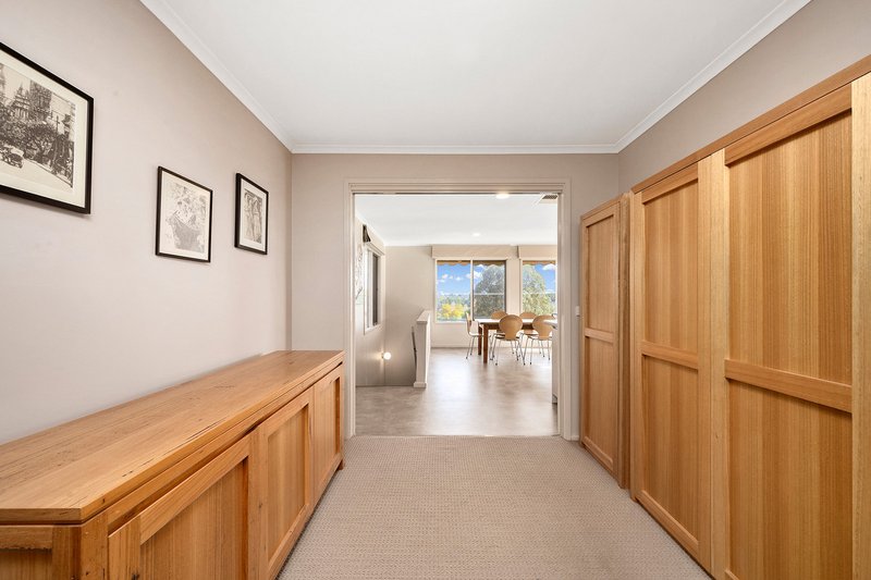 Photo - 31 Baracchi Crescent, Giralang ACT 2617 - Image 6