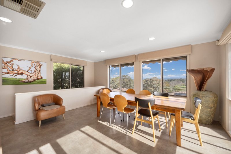 Photo - 31 Baracchi Crescent, Giralang ACT 2617 - Image 7
