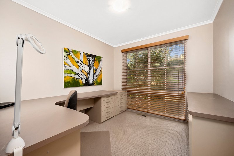 Photo - 31 Baracchi Crescent, Giralang ACT 2617 - Image 11
