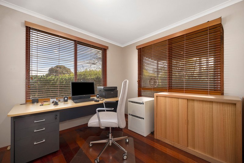 Photo - 31 Baracchi Crescent, Giralang ACT 2617 - Image 14
