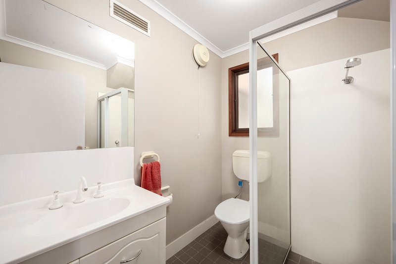 Photo - 31 Baracchi Crescent, Giralang ACT 2617 - Image 16