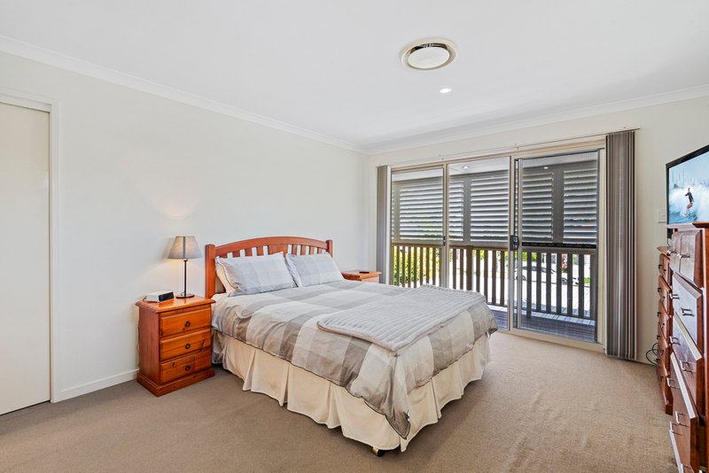 Photo - 31 Barnham Street, Wynnum QLD 4178 - Image 7