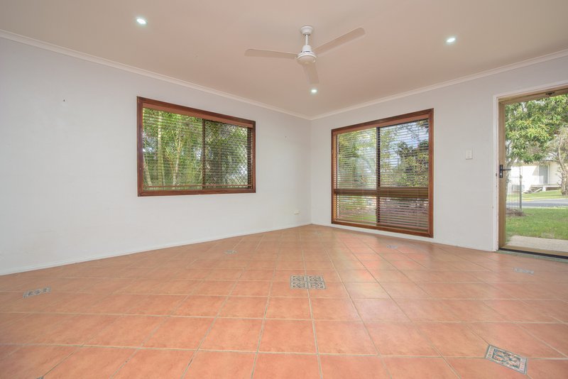 Photo - 31 Barramundi Street, Toolooa QLD 4680 - Image 5