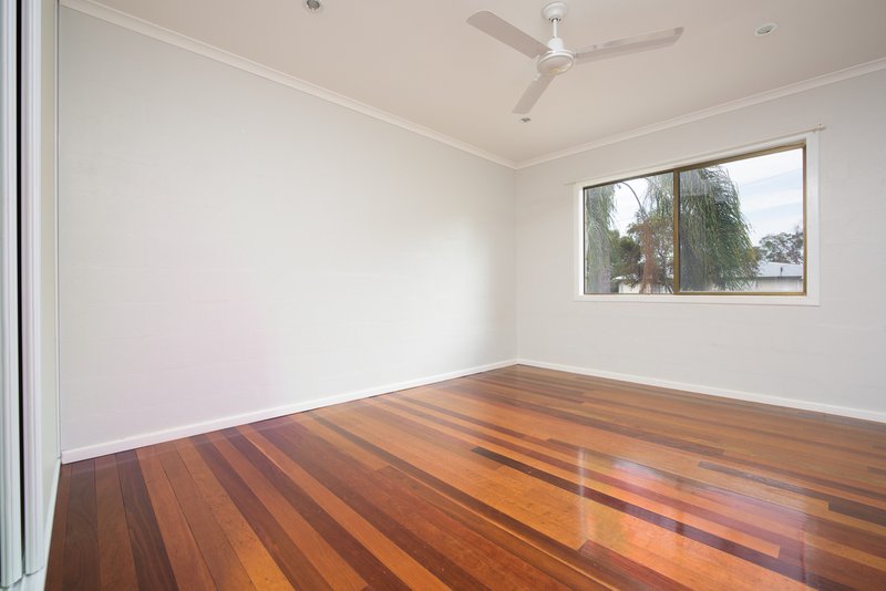 Photo - 31 Barramundi Street, Toolooa QLD 4680 - Image 11