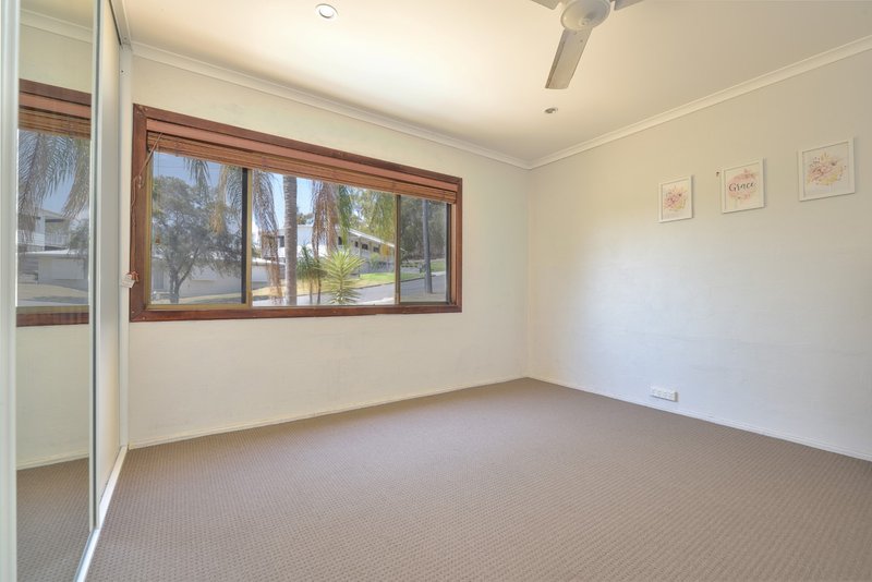 Photo - 31 Barramundi Street, Toolooa QLD 4680 - Image 9