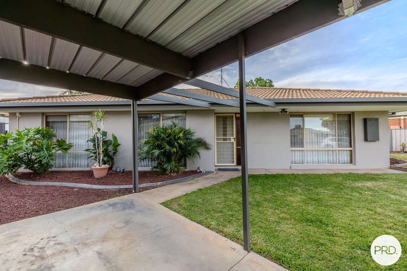 Photo - 31 Batey Crescent, Mildura VIC 3500 - Image 4