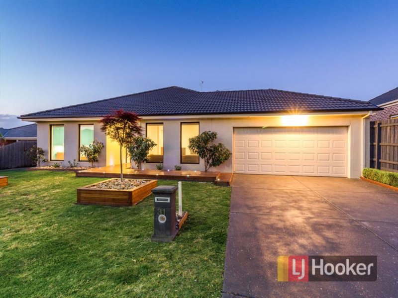 31 Baynton Crescent, Lynbrook VIC 3975