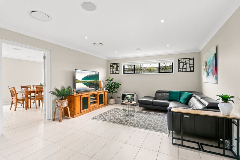 Photo - 31 Bayview Avenue, Haywards Bay NSW 2530 - Image 3