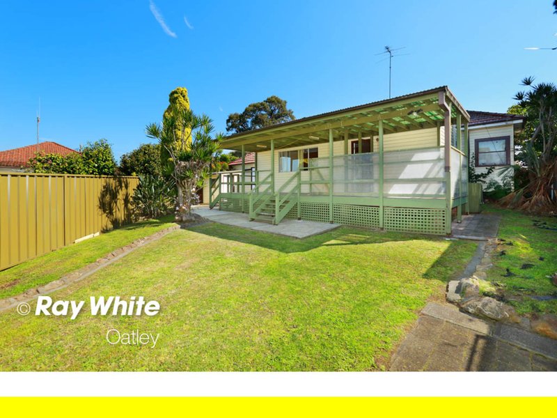 Photo - 31 Beaconsfield Road, Mortdale NSW 2223 - Image 2