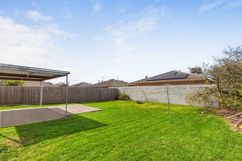 Photo - 3/1 Beasley Avenue, Werribee VIC 3030 - Image 10