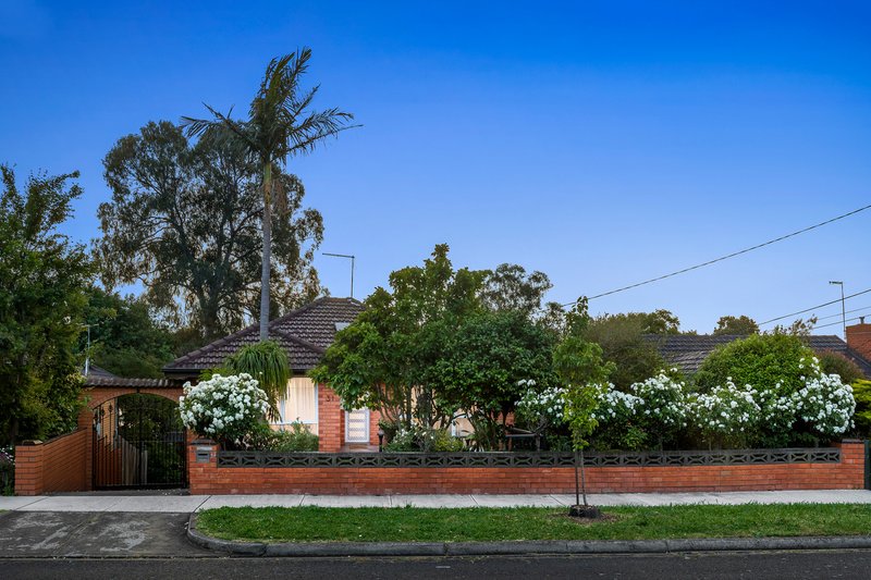 31 Beddows Street, Burwood VIC 3125