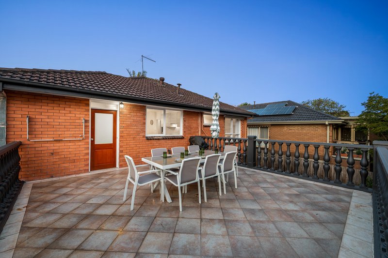 Photo - 31 Beddows Street, Burwood VIC 3125 - Image 14