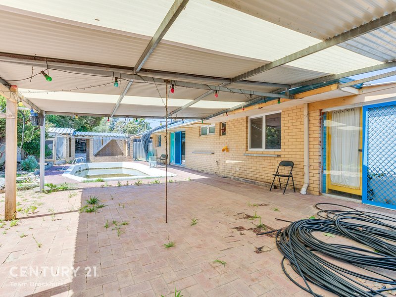 Photo - 31 Begonia Way, Forrestfield WA 6058 - Image 15