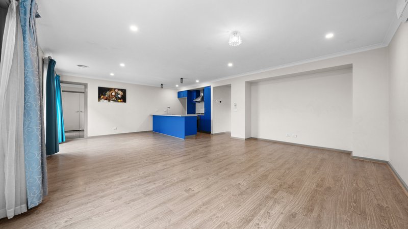 Photo - 31 Bendoc Street, Wollert VIC 3750 - Image 4