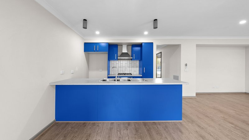 Photo - 31 Bendoc Street, Wollert VIC 3750 - Image 5