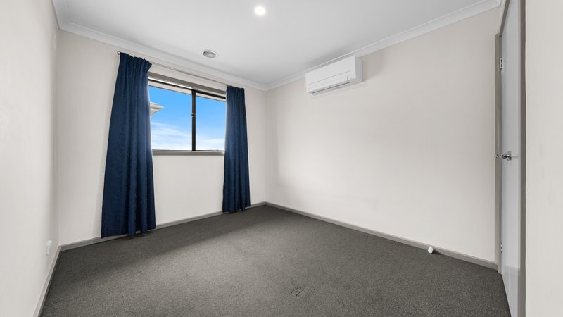 Photo - 31 Bendoc Street, Wollert VIC 3750 - Image 11