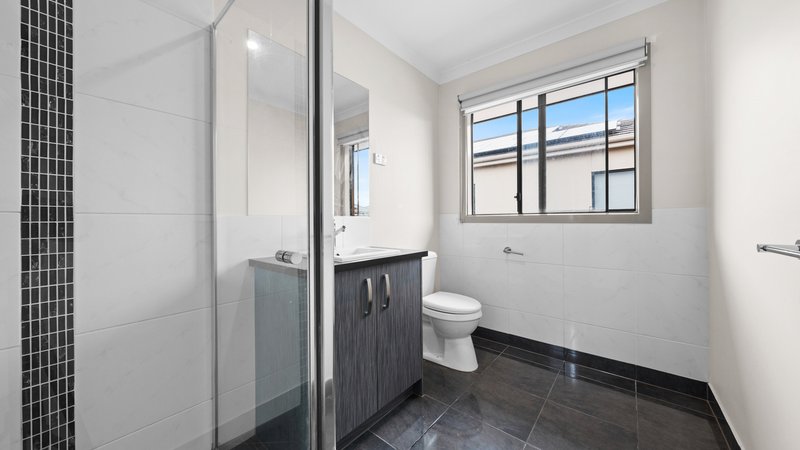 Photo - 31 Bendoc Street, Wollert VIC 3750 - Image 13