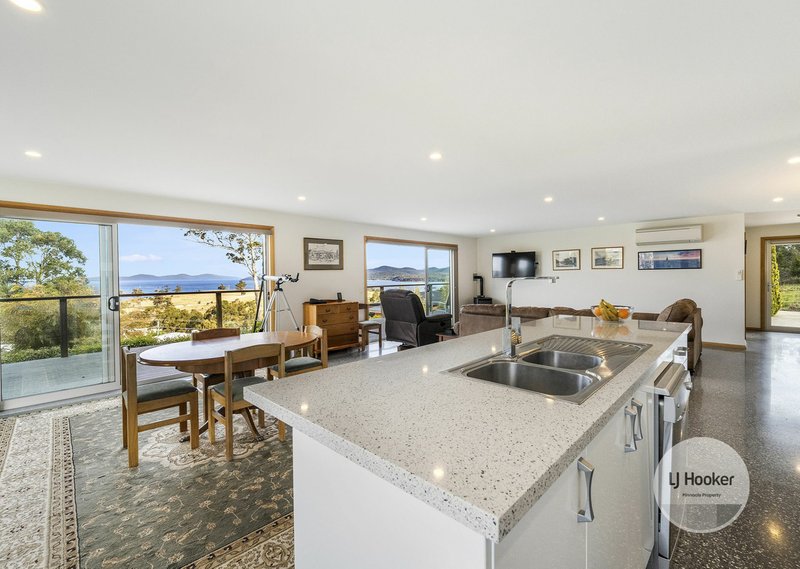 Photo - 31 Bernacchi Drive, Orford TAS 7190 - Image 9