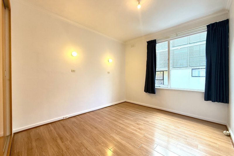 Photo - 3/1 Bevan Street, Balwyn VIC 3103 - Image 4