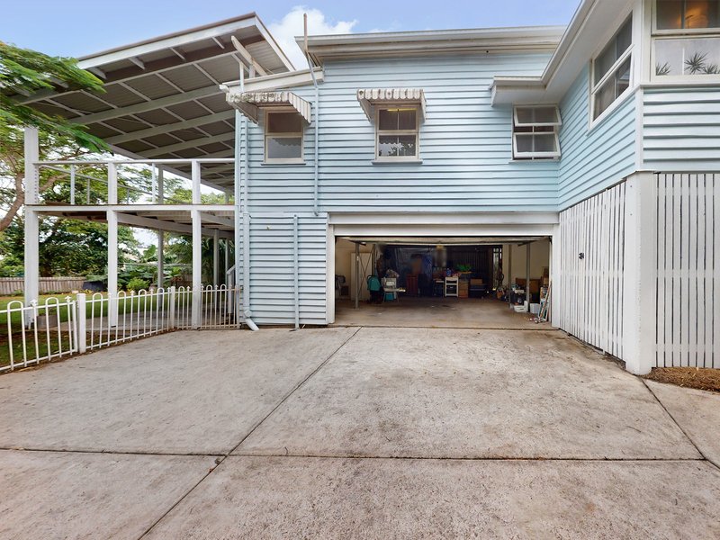 Photo - 31 Bishop Road, Beachmere QLD 4510 - Image 11