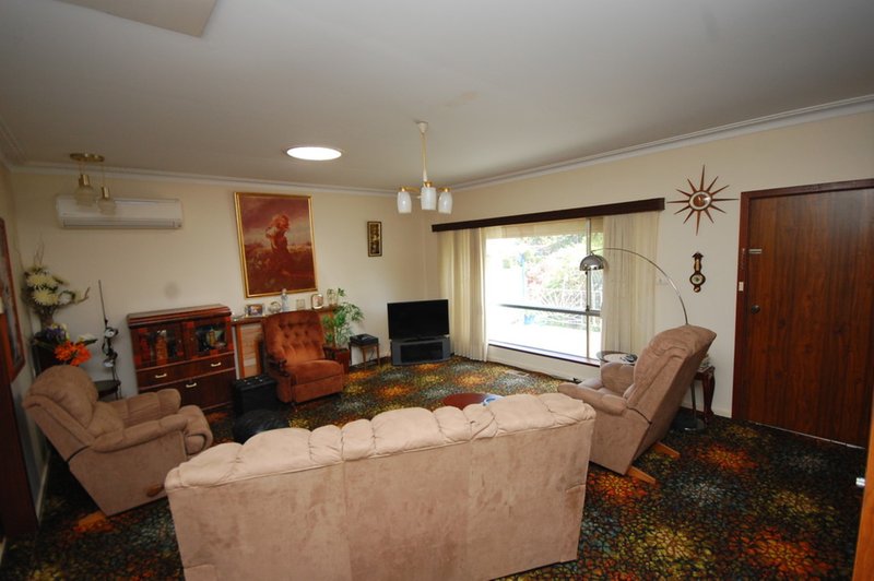 Photo - 31 Blumer Avenue, Griffith NSW 2680 - Image 3