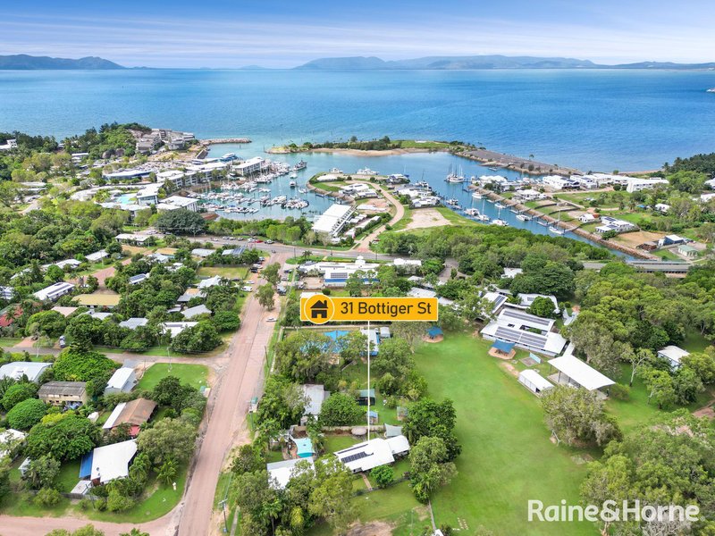 Photo - 31 Bottiger Street, Nelly Bay QLD 4819 - Image 3