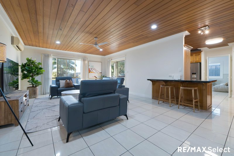 Photo - 31 Bradman Drive, Glenella QLD 4740 - Image 10