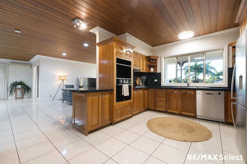 Photo - 31 Bradman Drive, Glenella QLD 4740 - Image 13